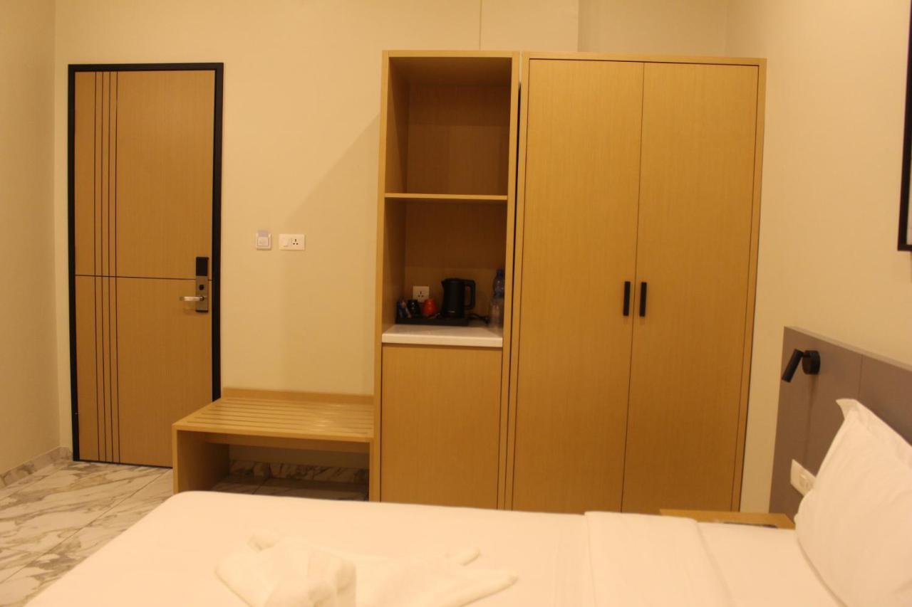 Ixoras Hotel Lemba Kinşasa Dış mekan fotoğraf