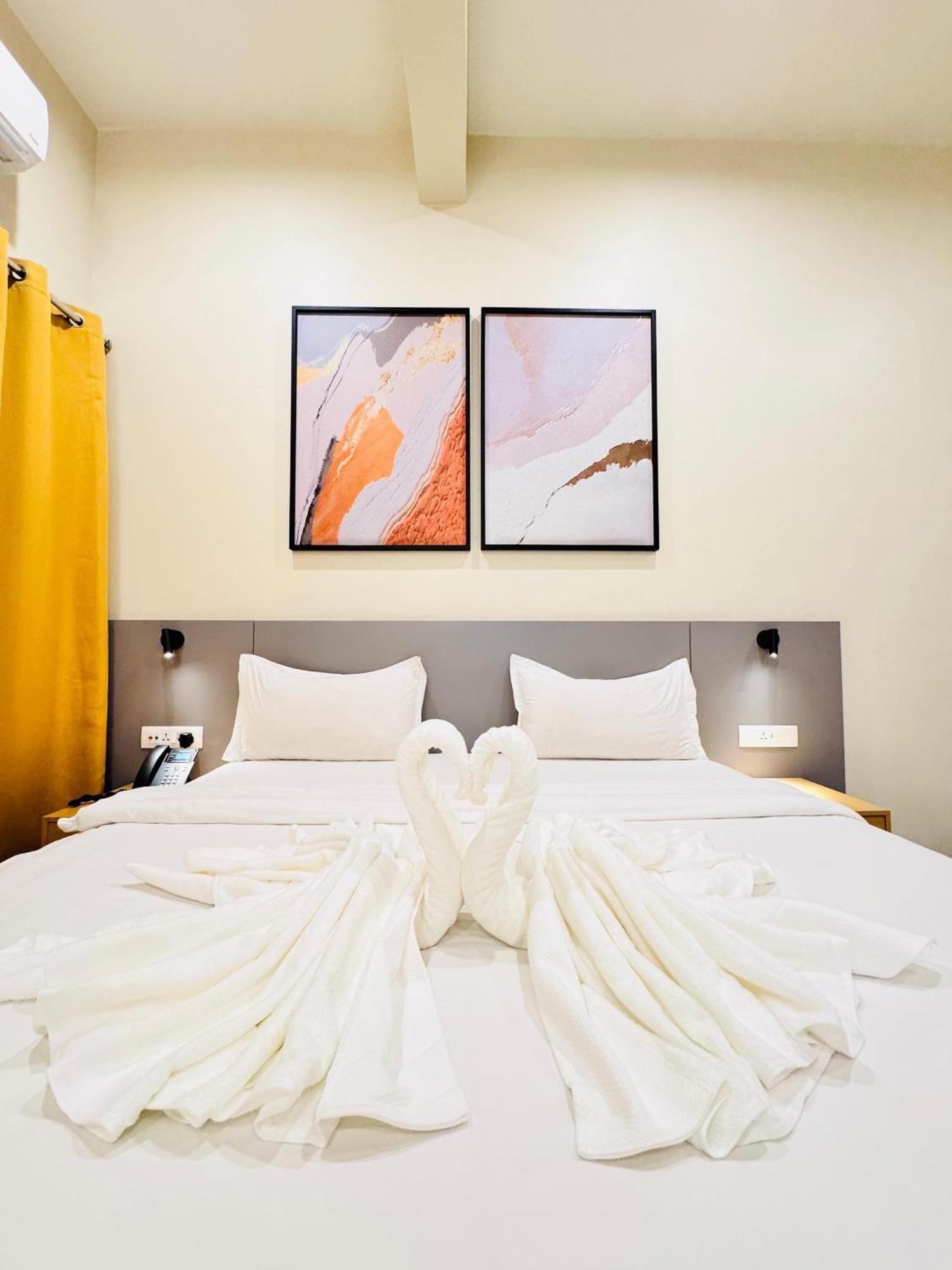 Ixoras Hotel Lemba Kinşasa Dış mekan fotoğraf