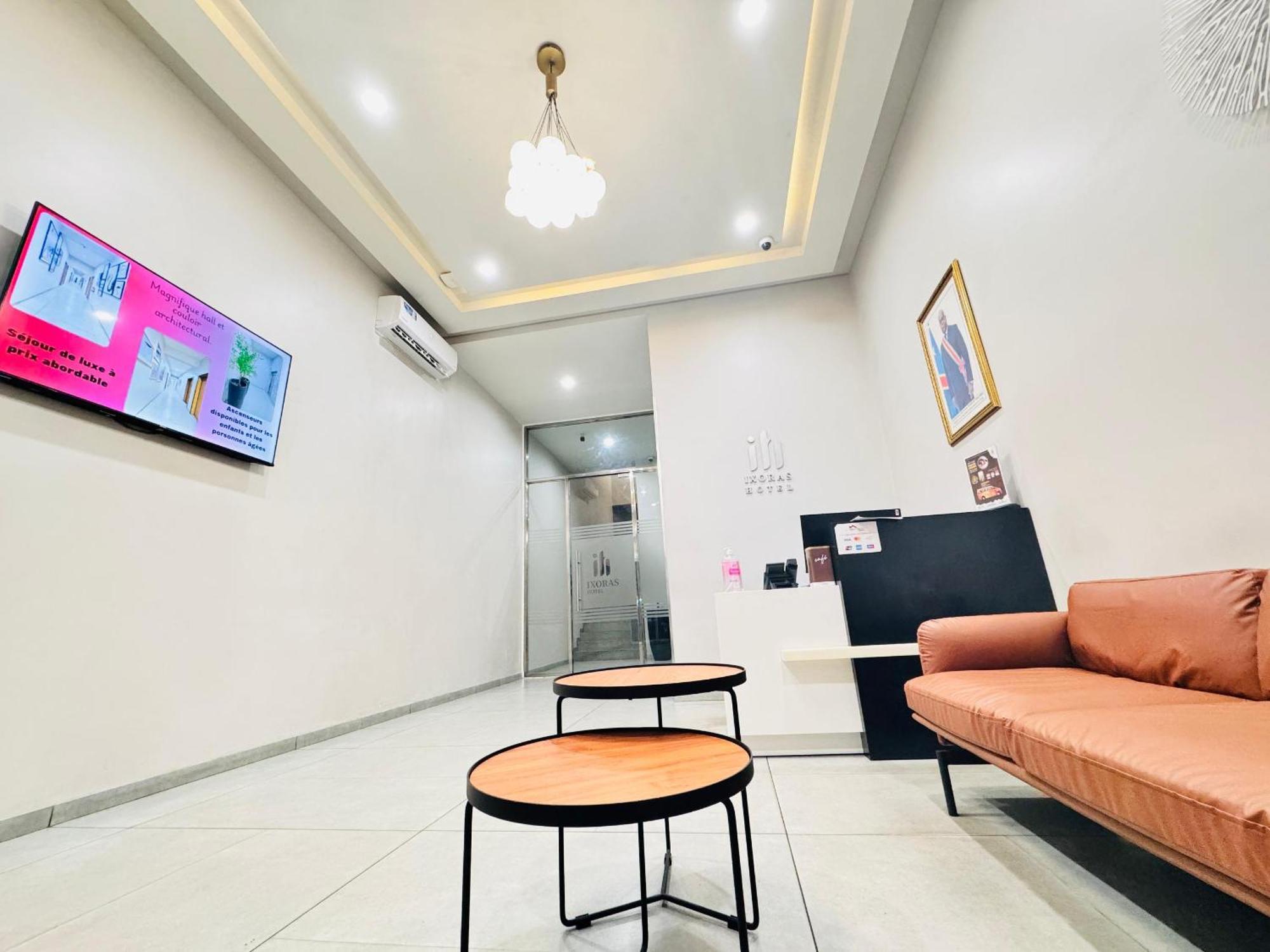 Ixoras Hotel Lemba Kinşasa Dış mekan fotoğraf